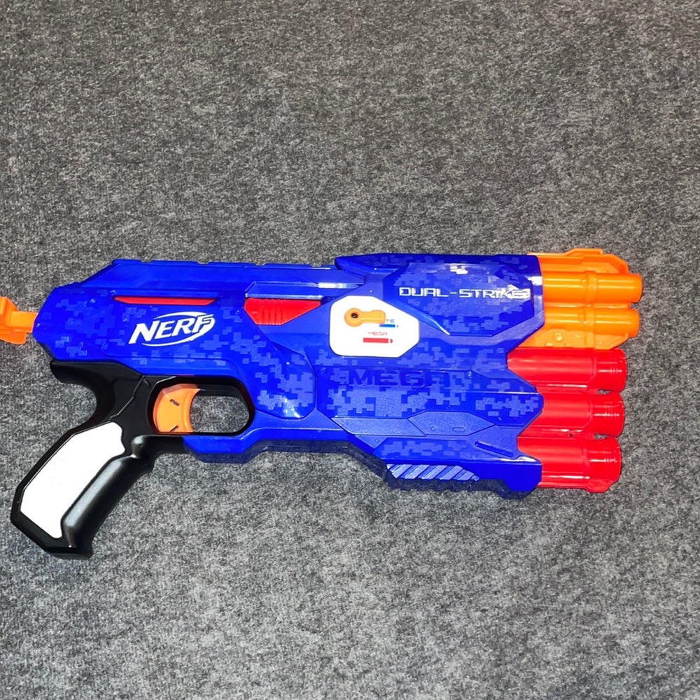Nerf Dual-Strike